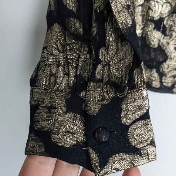 Mille Charlotte Top In Metallic Jacquard - Picture 3 of 8